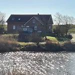Hemenswarft Direkt An Der Nordsee Mit Meerblick *