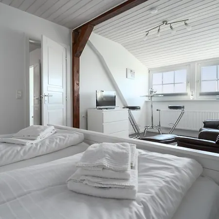 Hemenswarft Direkt An Der Nordsee Mit Meerblick